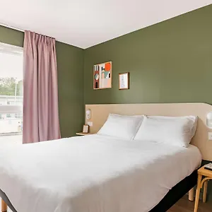 ** Hotel Première Classe Genève - Aéroport - France